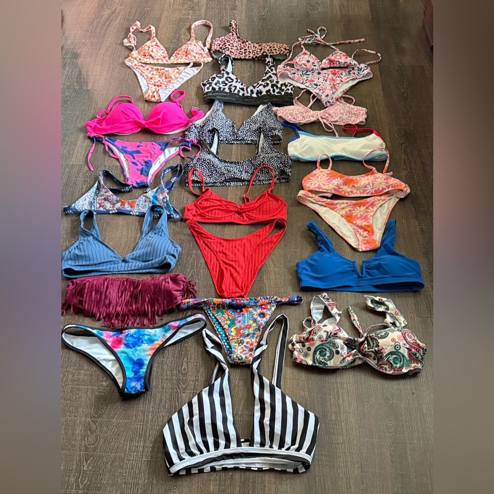Women’s Bikini Bundle Lot Small Medium Swimwear Trendy Summer 23+Pieces